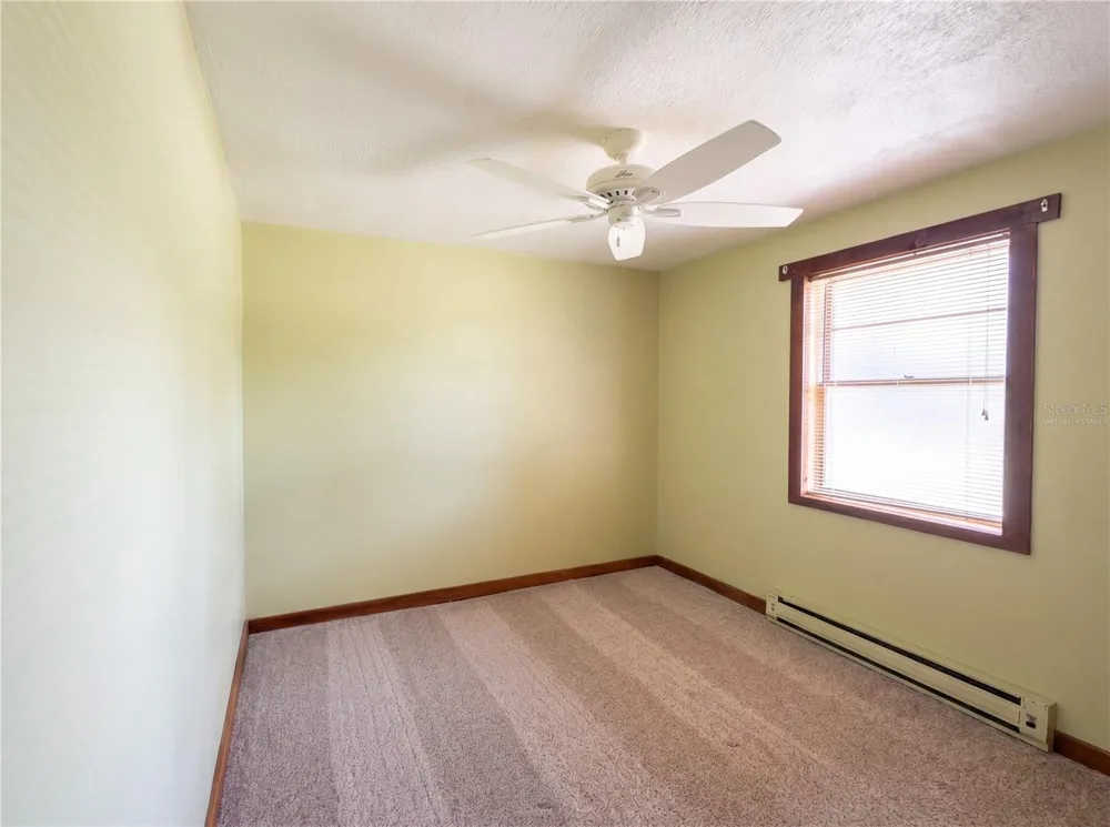 1385 BENDER AVENUE Daytona Beach, FL 32117