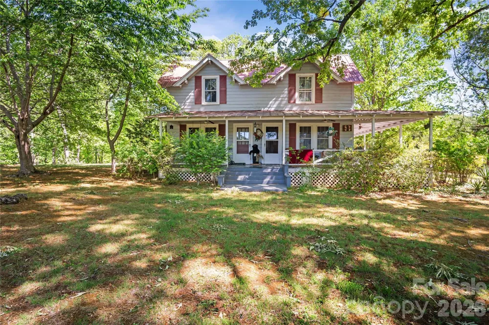 283 Constant Lane Columbus, NC 28722