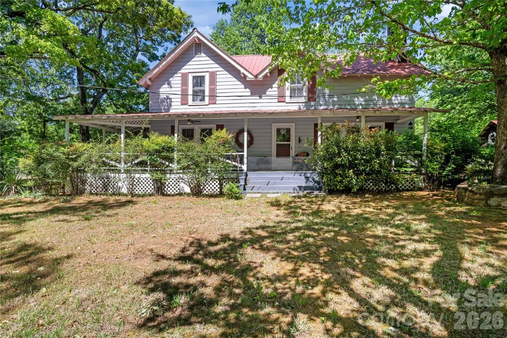283 Constant Lane Columbus, NC 28722