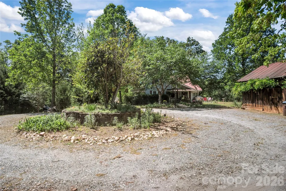 283 Constant Lane Columbus, NC 28722