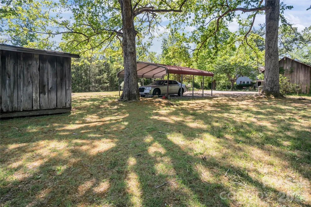 283 Constant Lane Columbus, NC 28722