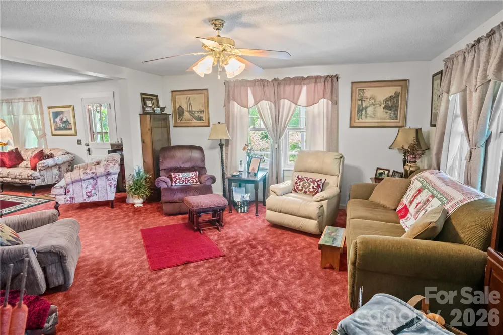 283 Constant Lane Columbus, NC 28722