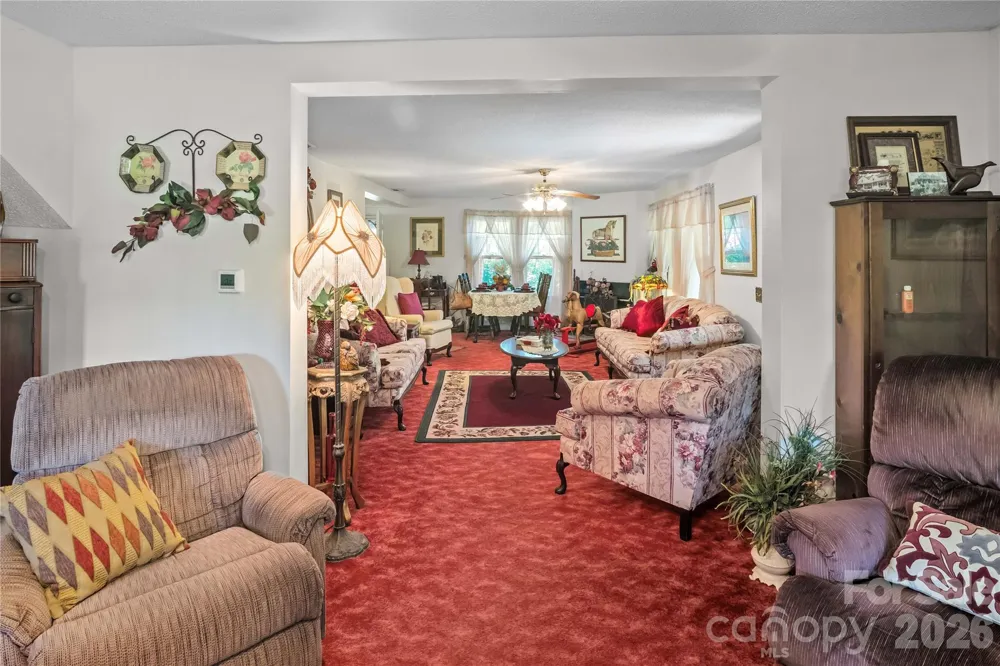 283 Constant Lane Columbus, NC 28722