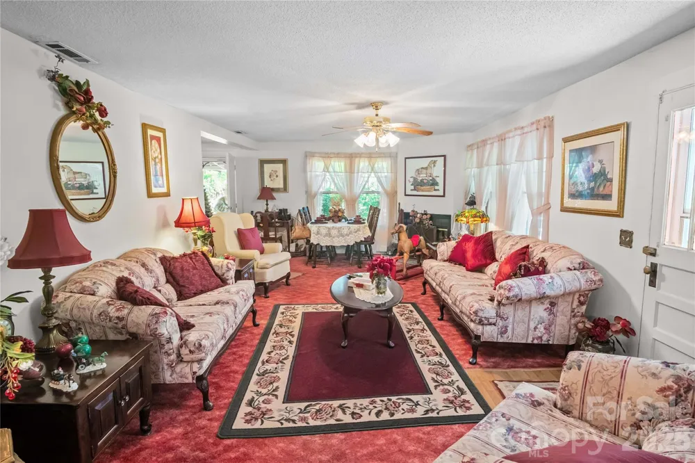 283 Constant Lane Columbus, NC 28722