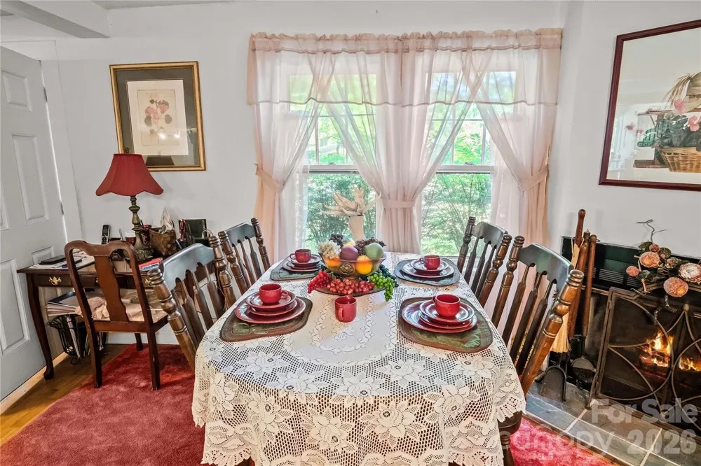 283 Constant Lane Columbus, NC 28722