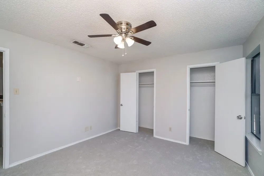 3301 Aurora Street #B Haltom City, TX 76117
