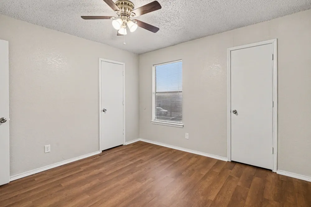 3301 Aurora Street #B Haltom City, TX 76117
