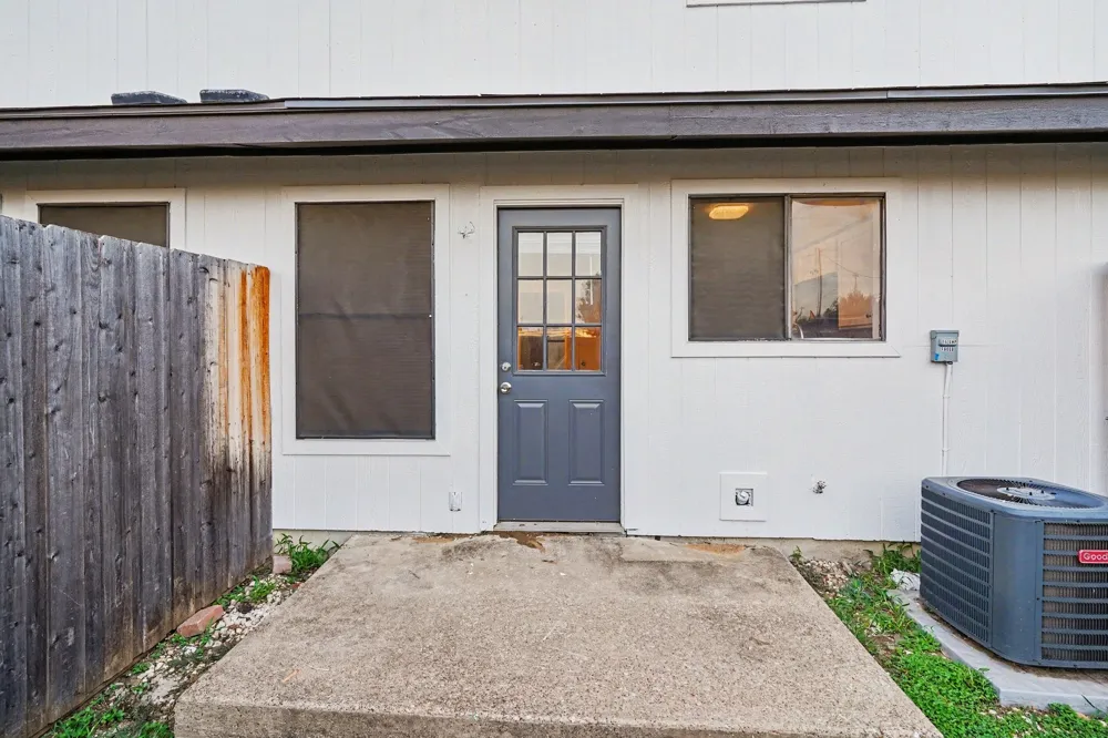 3301 Aurora Street #B Haltom City, TX 76117