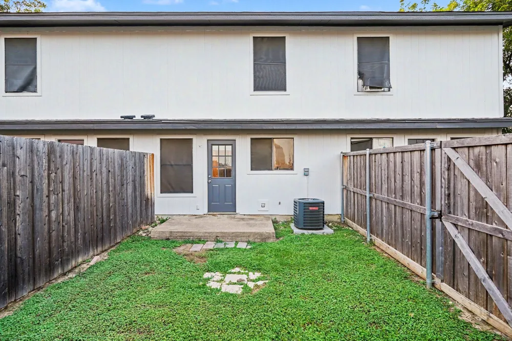 3301 Aurora Street #B Haltom City, TX 76117