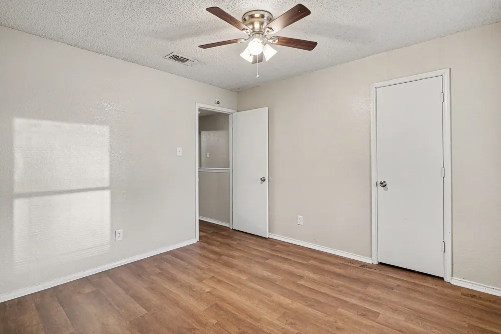 3301 Aurora Street #B Haltom City, TX 76117