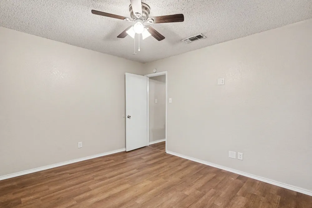 3301 Aurora Street #B Haltom City, TX 76117