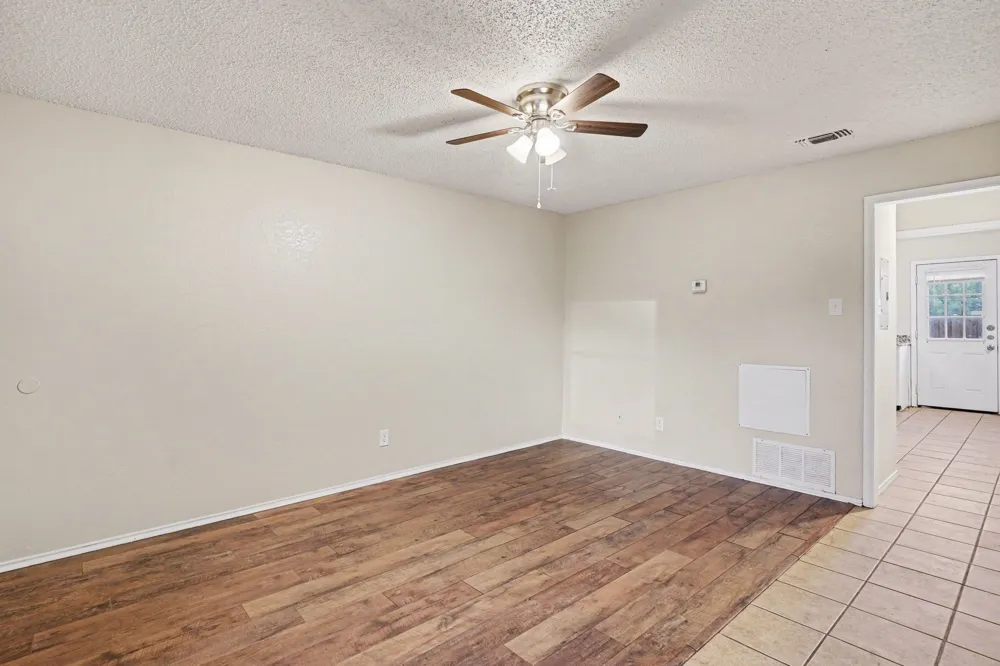 3301 Aurora Street #B Haltom City, TX 76117