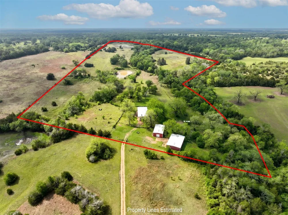 144 Century Lane Bellville, TX 77418