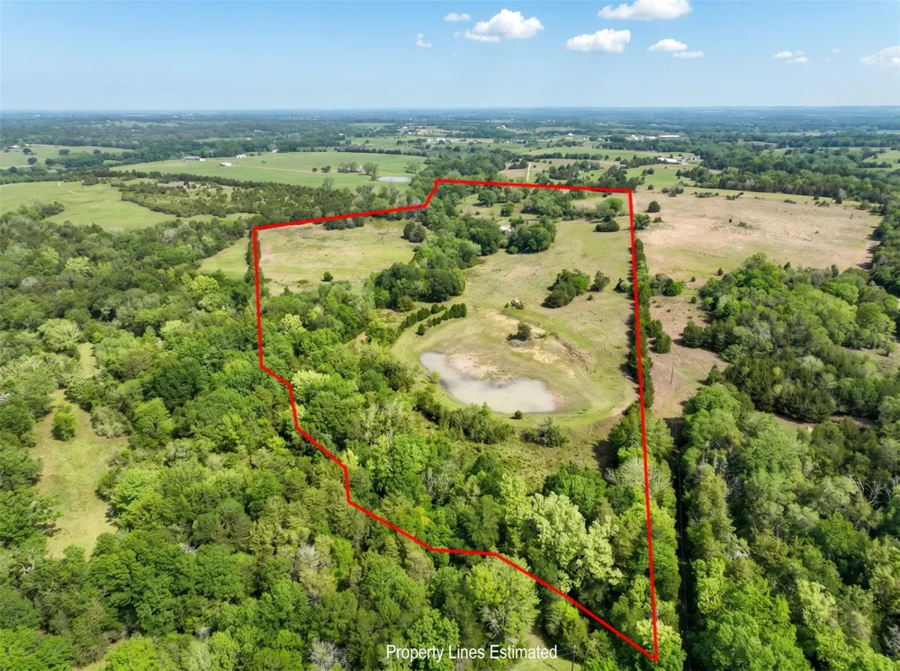 144 Century Lane Bellville, TX 77418