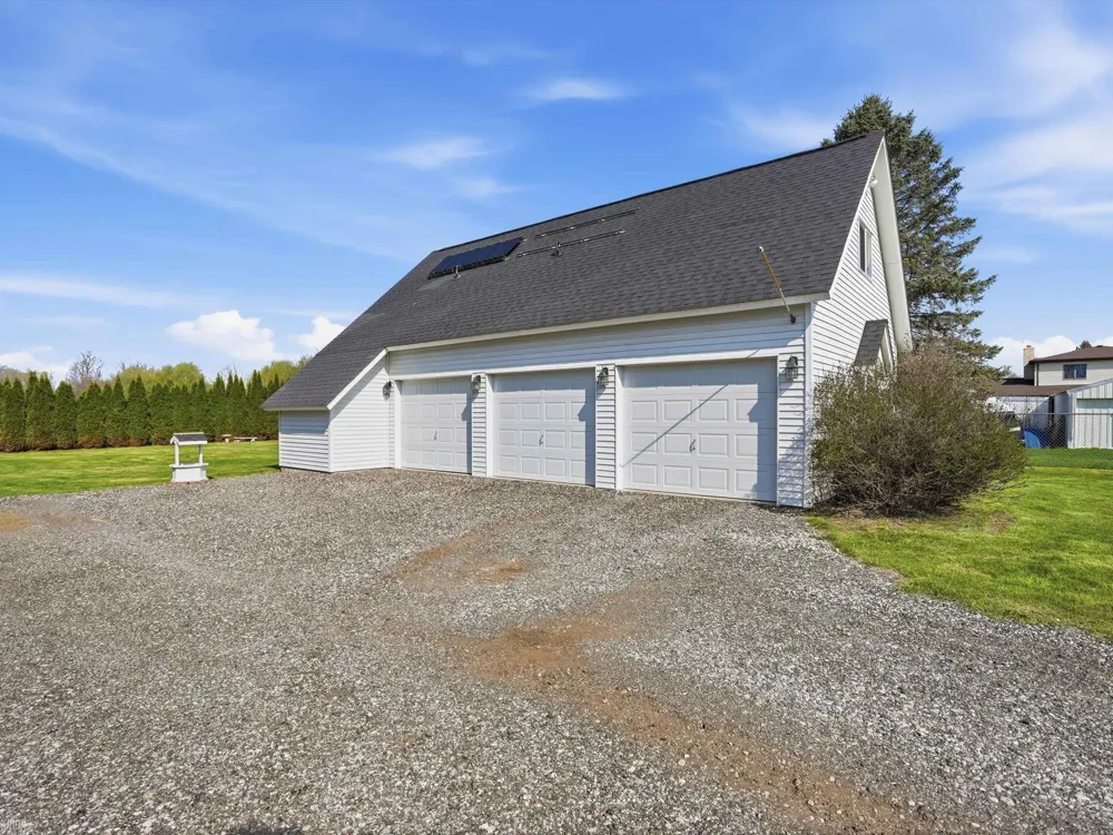 59441 Romeo Plank Road Ray Township, MI 48096