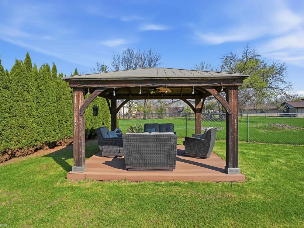59441 Romeo Plank Road Ray Township, MI 48096