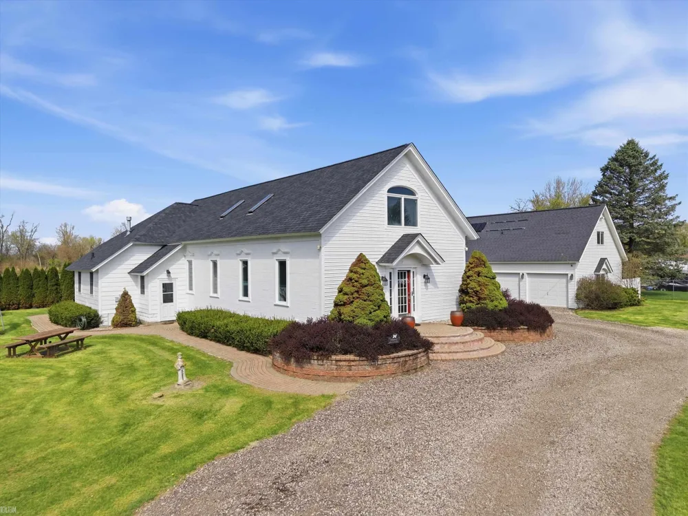 59441 Romeo Plank Road Ray Township, MI 48096