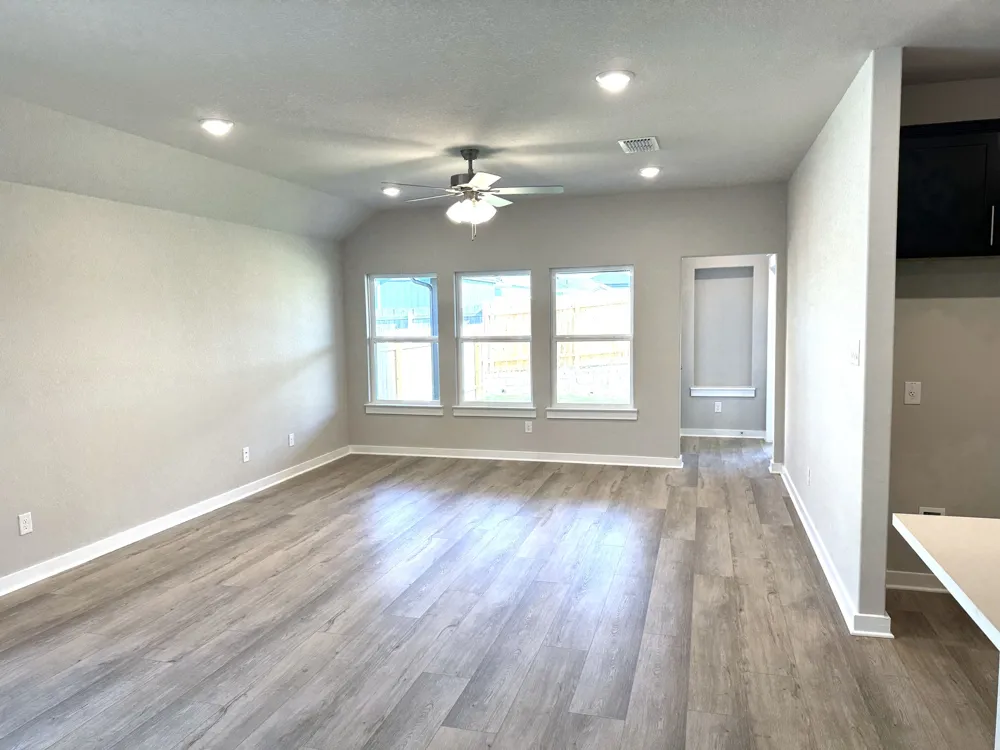 205 Wild Goose Drive Jarrell, TX 76537
