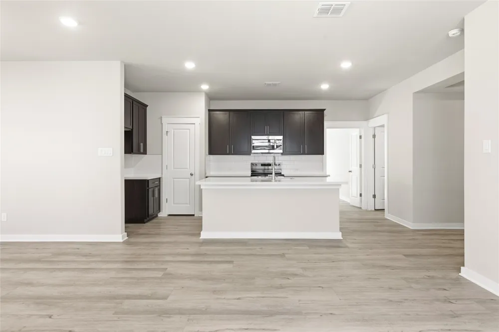 205 Wild Goose Drive Jarrell, TX 76537