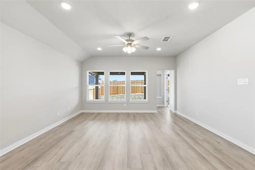 205 Wild Goose Drive Jarrell, TX 76537
