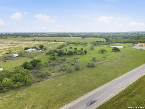 1764 E LOOP 1604 S