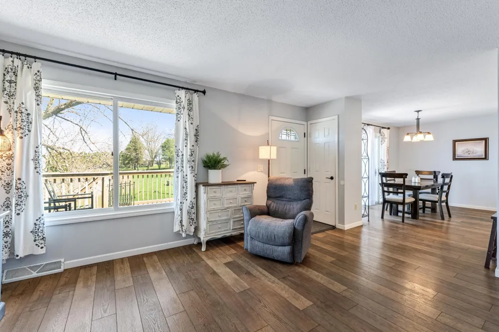 817 Kingston Street Caledonia, MN 55921