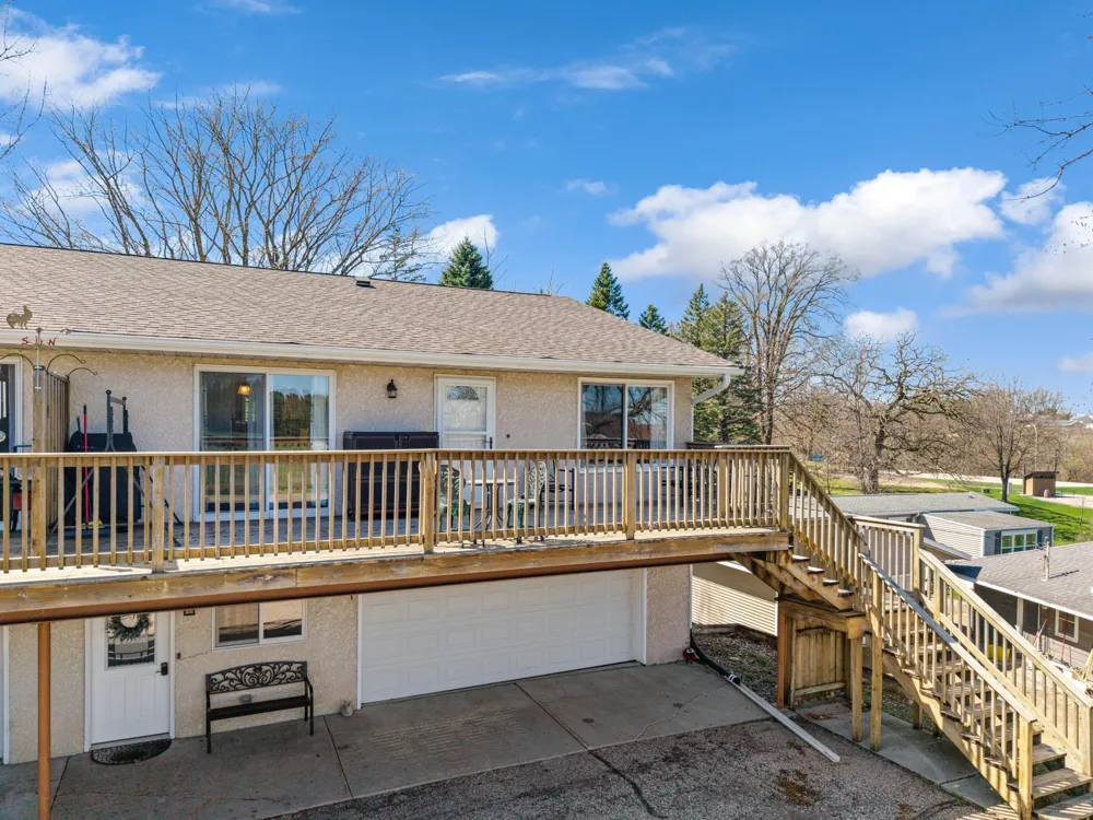817 Kingston Street Caledonia, MN 55921