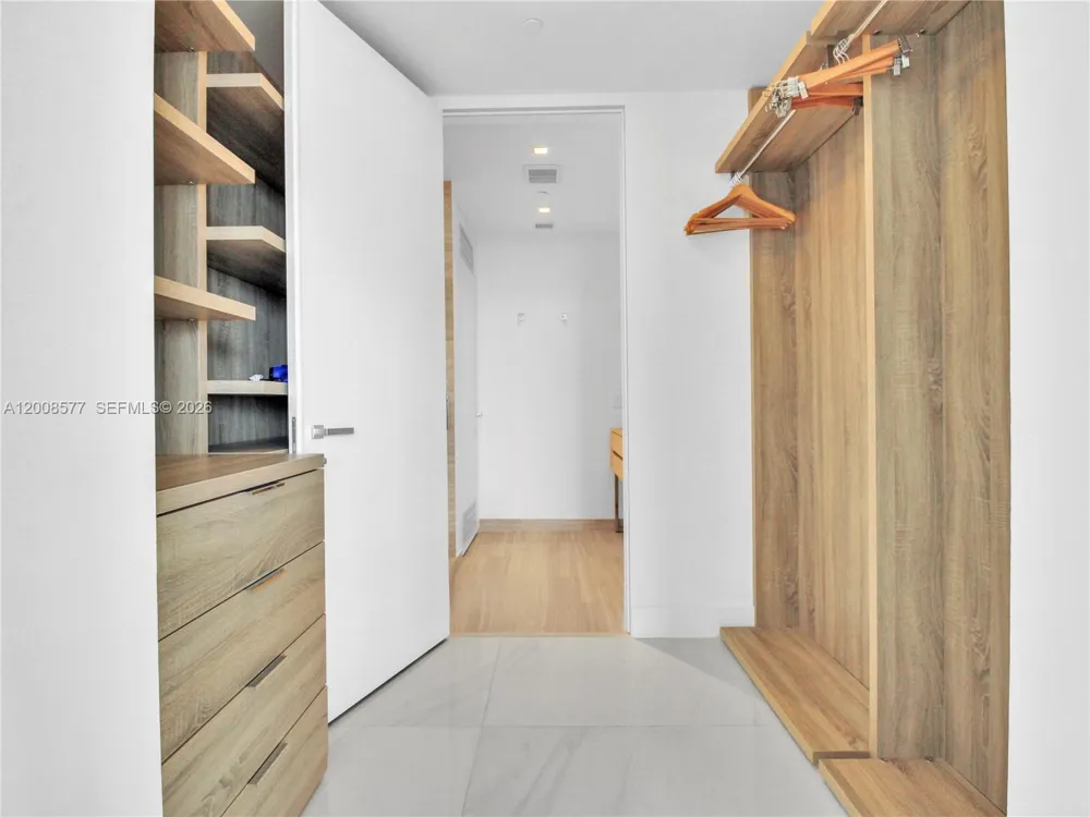 18975 Collins Ave #4303 Sunny Isles Beach, FL 33160