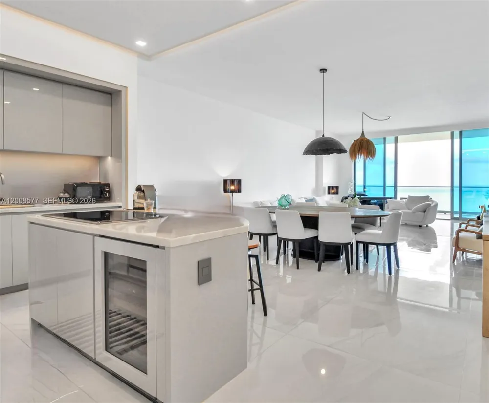 18975 Collins Ave #4303 Sunny Isles Beach, FL 33160