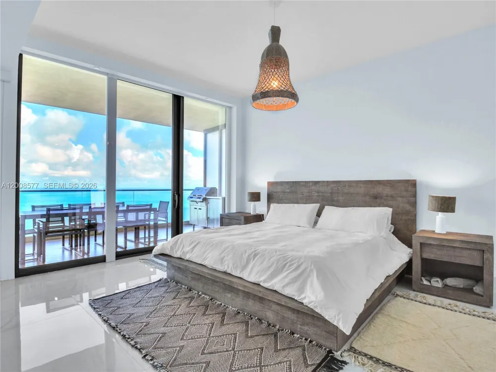18975 Collins Ave #4303 Sunny Isles Beach, FL 33160