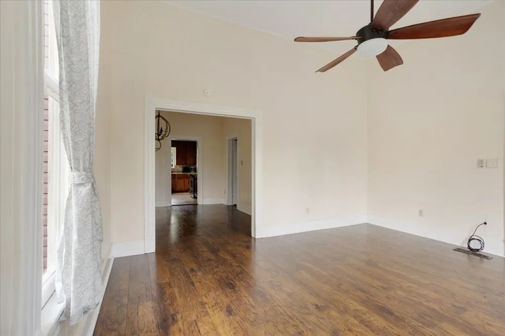 310 E 3rd St. Mt Pleasant, TX 75455