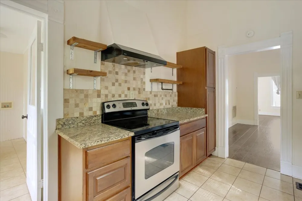 310 E 3rd St. Mt Pleasant, TX 75455