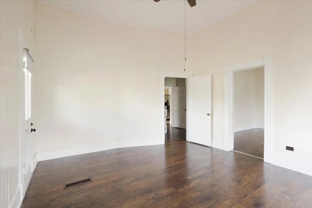 310 E 3rd St. Mt Pleasant, TX 75455