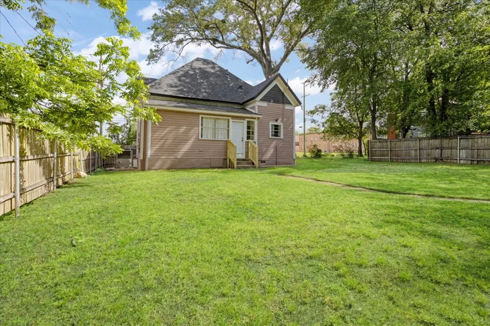 310 E 3rd St. Mt Pleasant, TX 75455