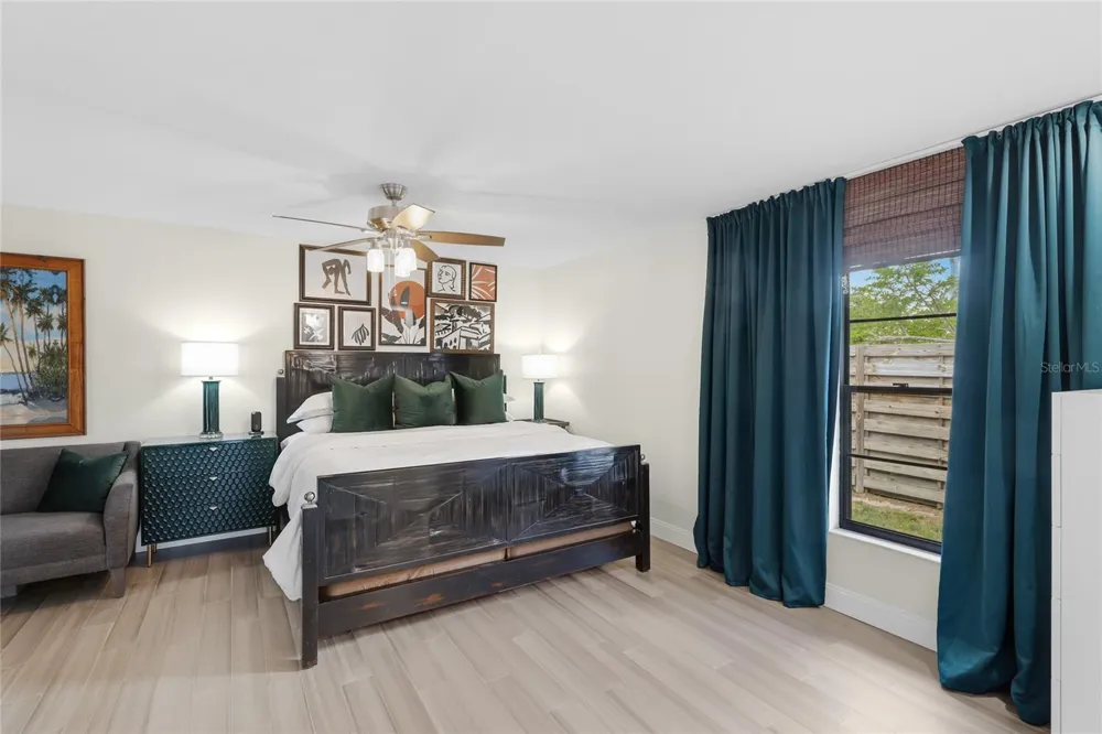 6513 29TH AVENUE W Bradenton, FL 34209