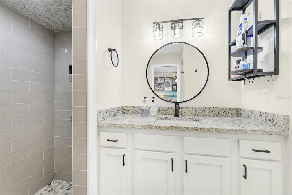 6513 29TH AVENUE W Bradenton, FL 34209