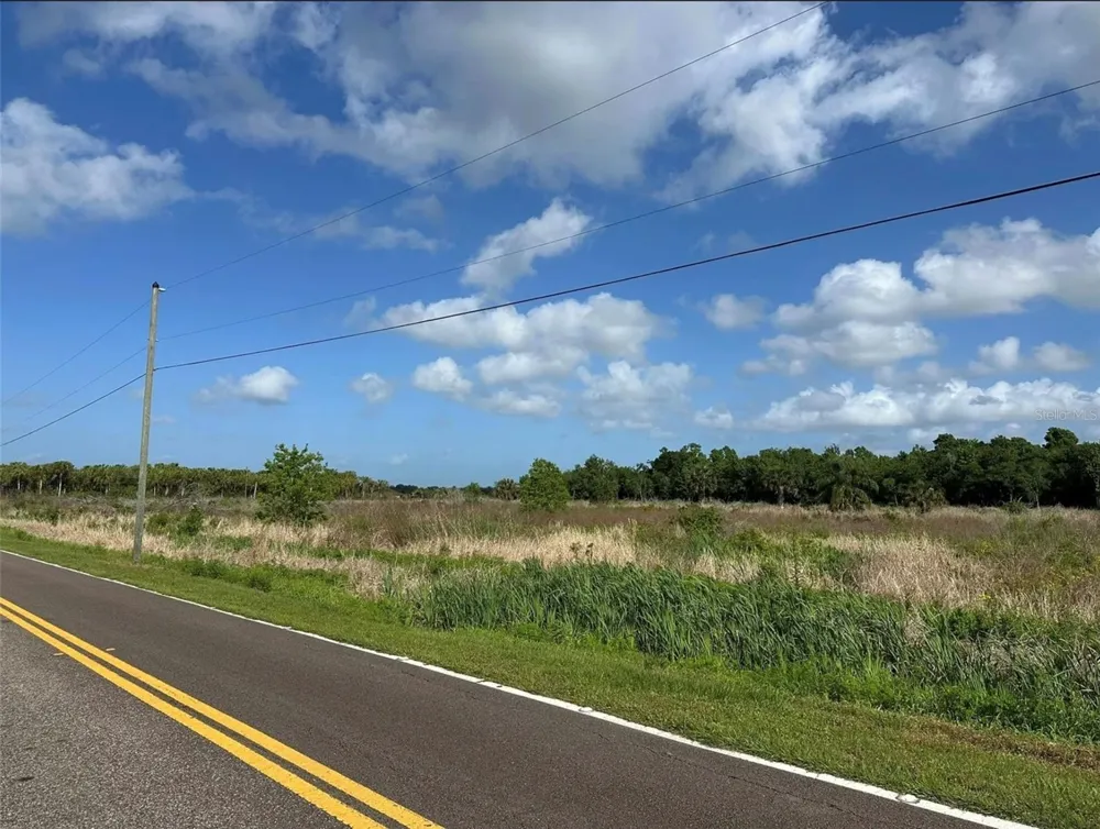 HOWARD AVENUE Oviedo, FL 32765