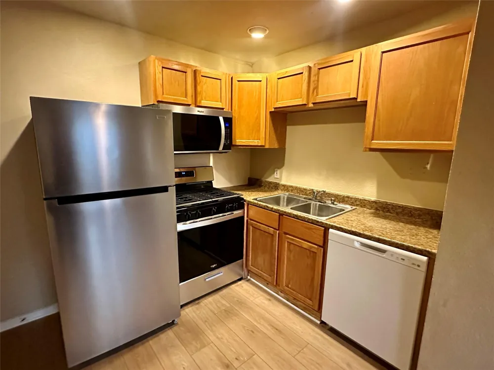 803 W 28th Street #106 Austin, TX 78705