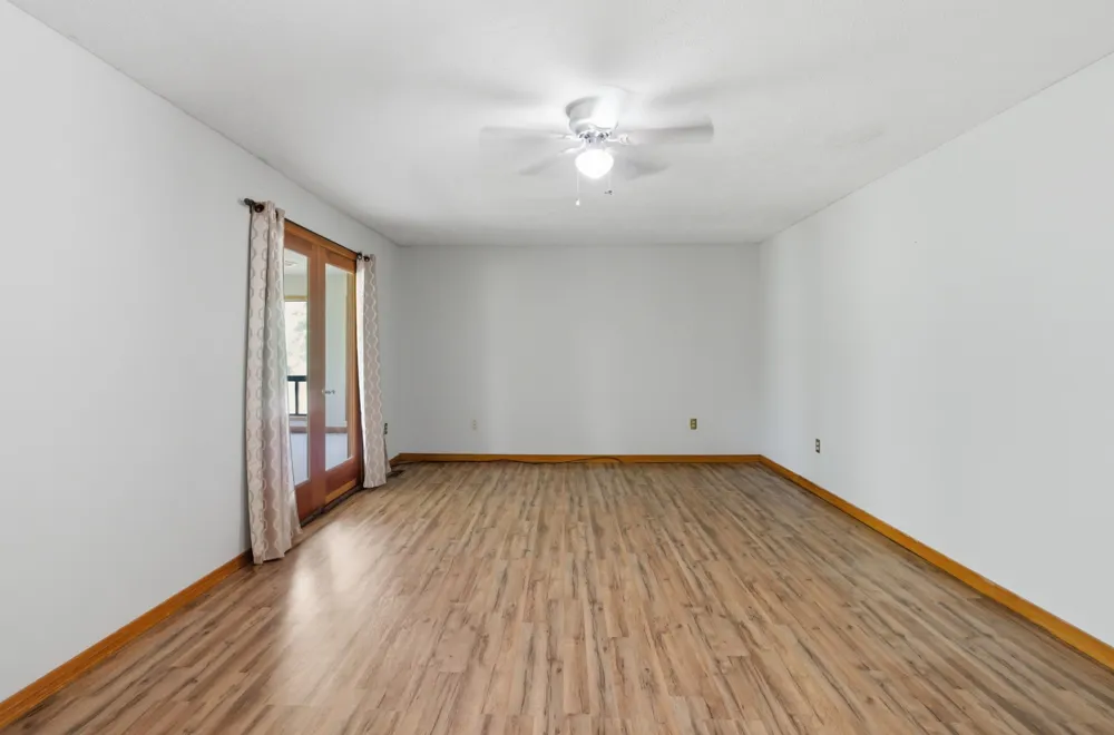 356 Old Lexington Hwy Parsons, TN 38363