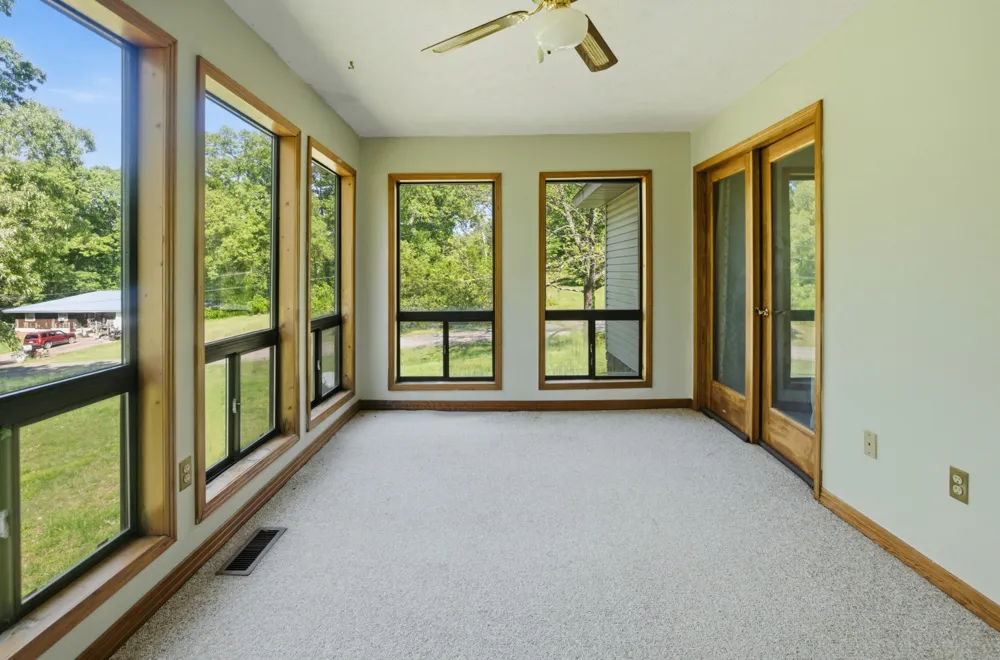356 Old Lexington Hwy Parsons, TN 38363