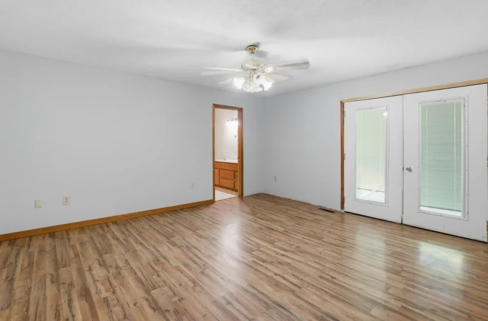 356 Old Lexington Hwy Parsons, TN 38363