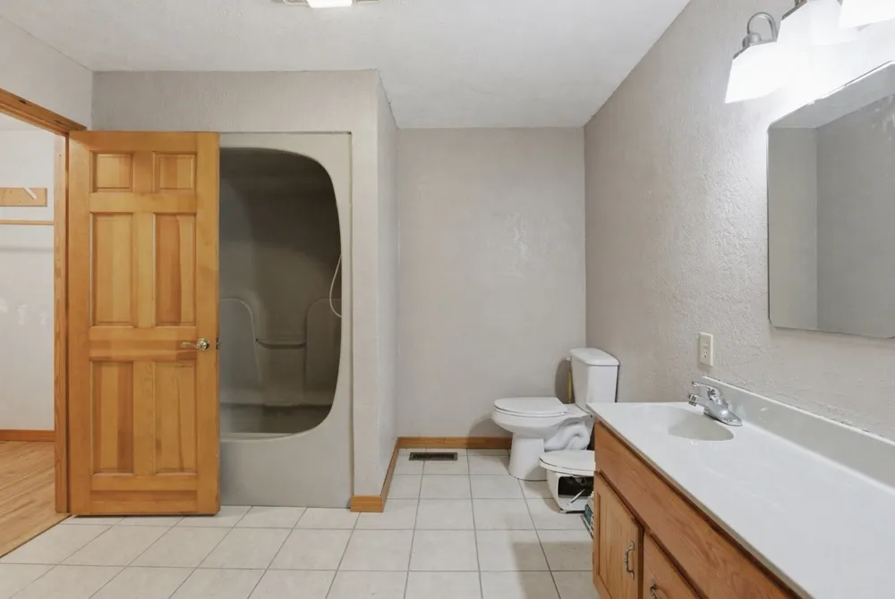 356 Old Lexington Hwy Parsons, TN 38363