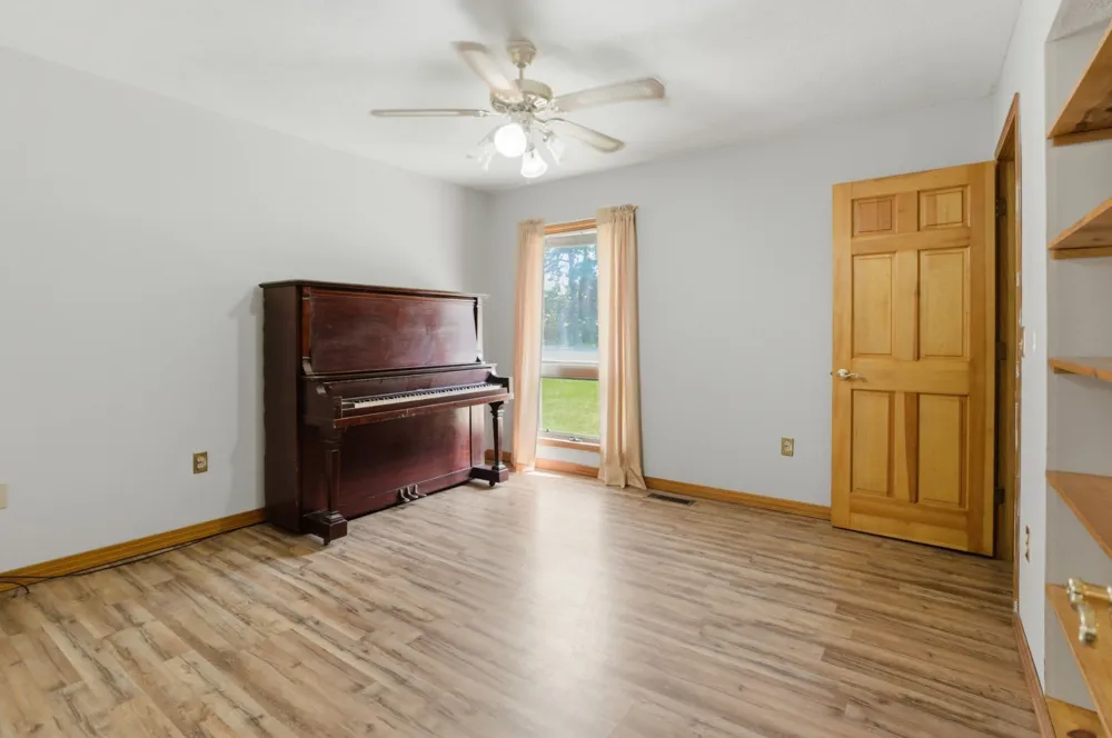 356 Old Lexington Hwy Parsons, TN 38363