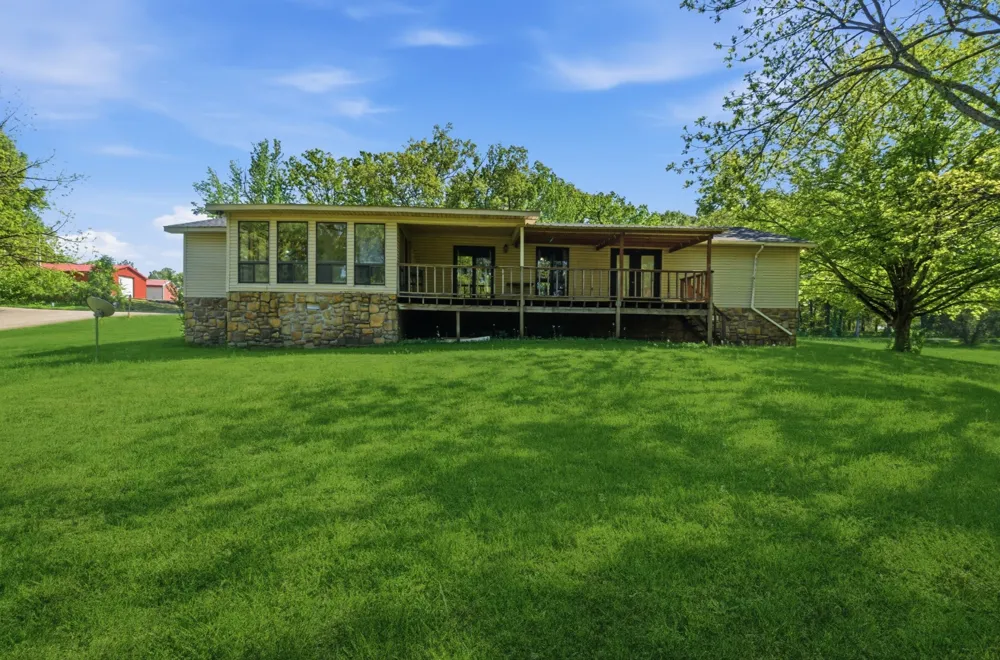 356 Old Lexington Hwy Parsons, TN 38363