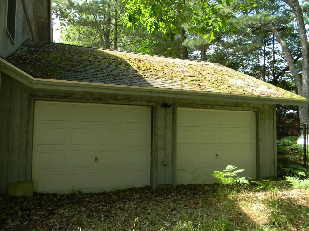 6383 S Lakeshore Drive Pentwater, MI 49449