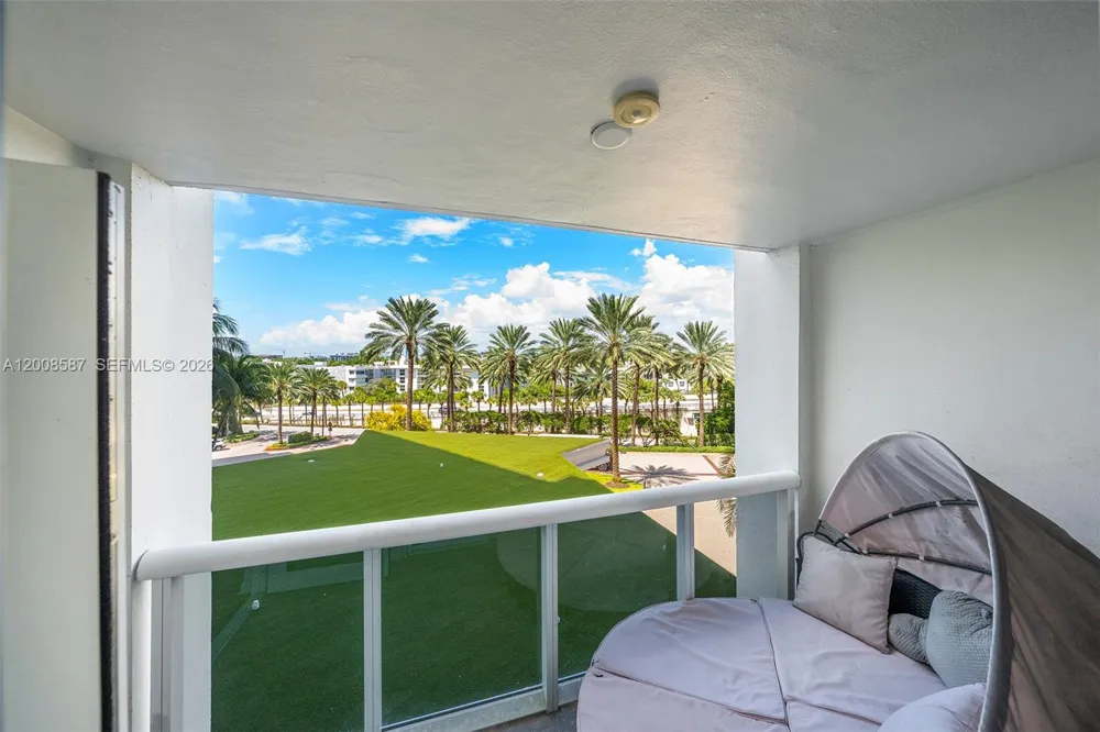 10275 Collins Ave #327 Bal Harbour, FL 33154