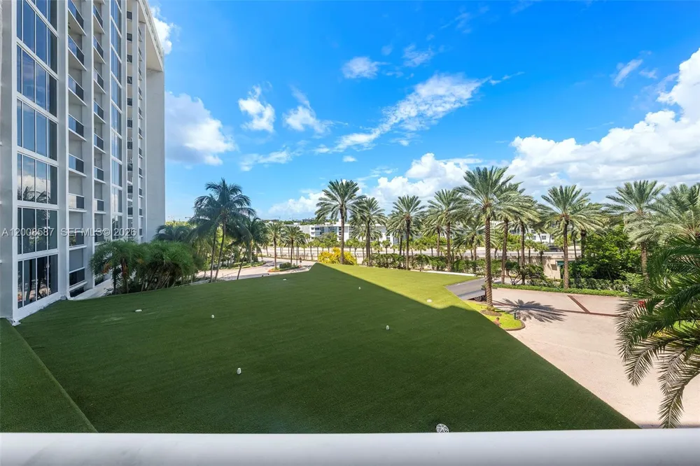 10275 Collins Ave #327 Bal Harbour, FL 33154