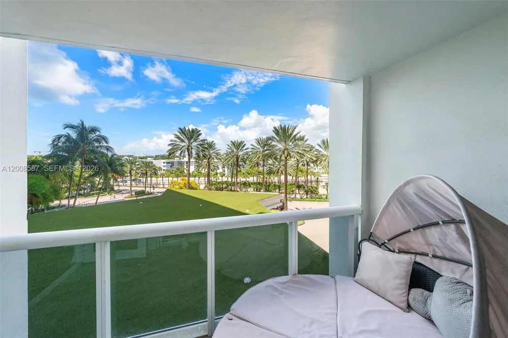 10275 Collins Ave #327 Bal Harbour, FL 33154