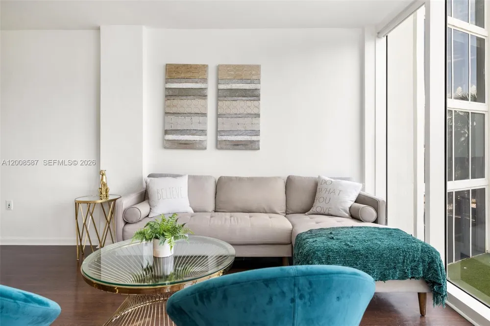 10275 Collins Ave #327 Bal Harbour, FL 33154