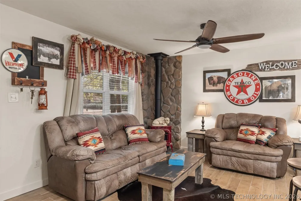 1019 7th Street Jay, OK 74346